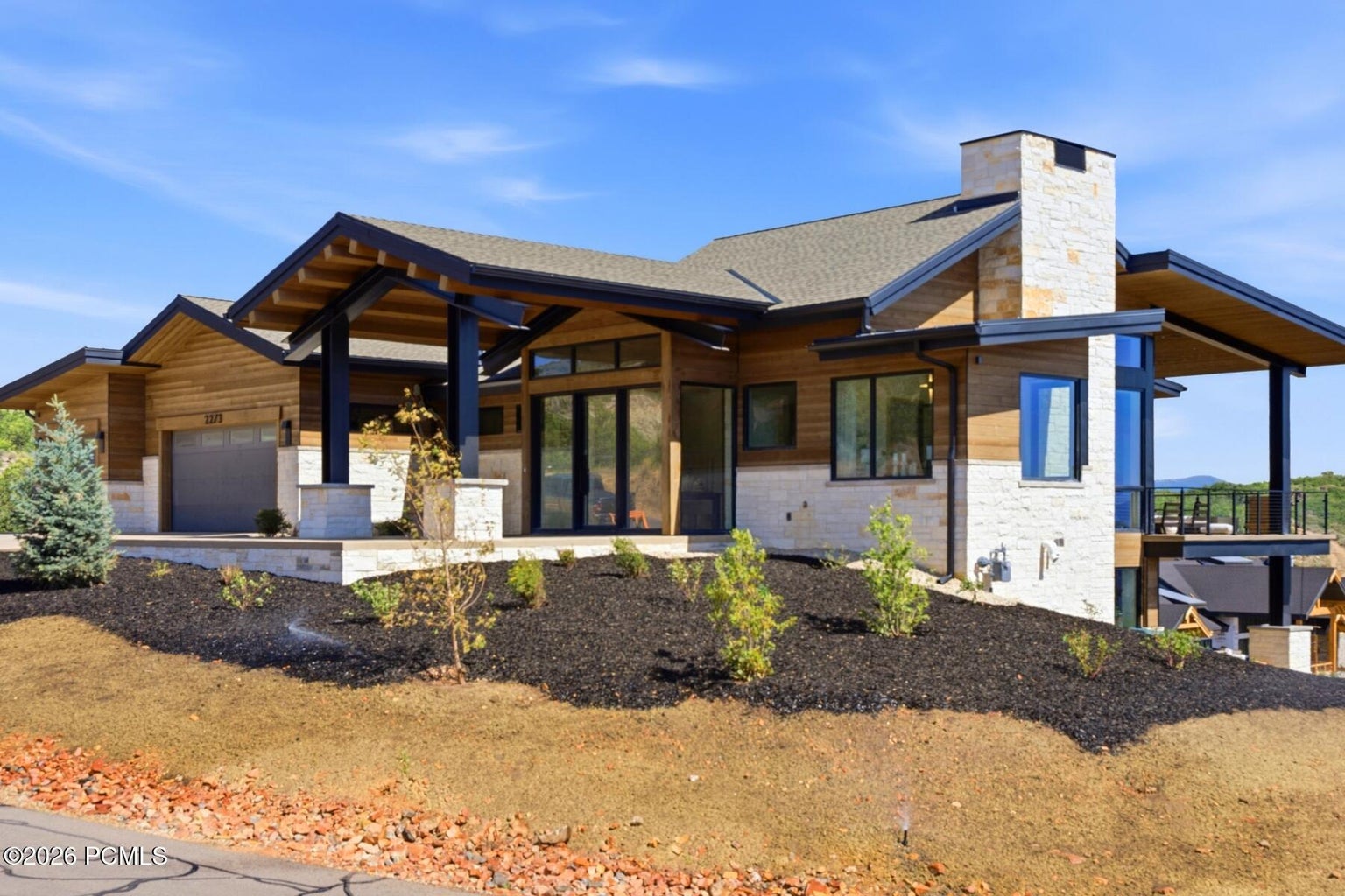 Golden Eagle exterior